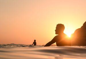 https://www.soulandsurf.com/wp-content/uploads/2025/06/@katiearaephoto_Surf_web-300x207.jpg
